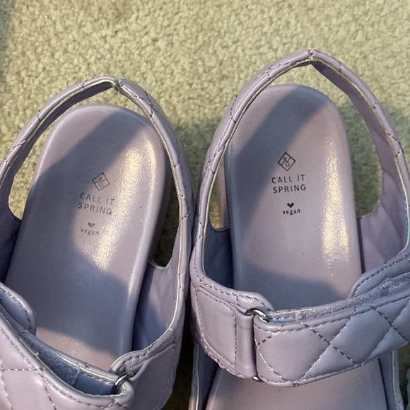 Call it spring sandals - Picture 2 of 10